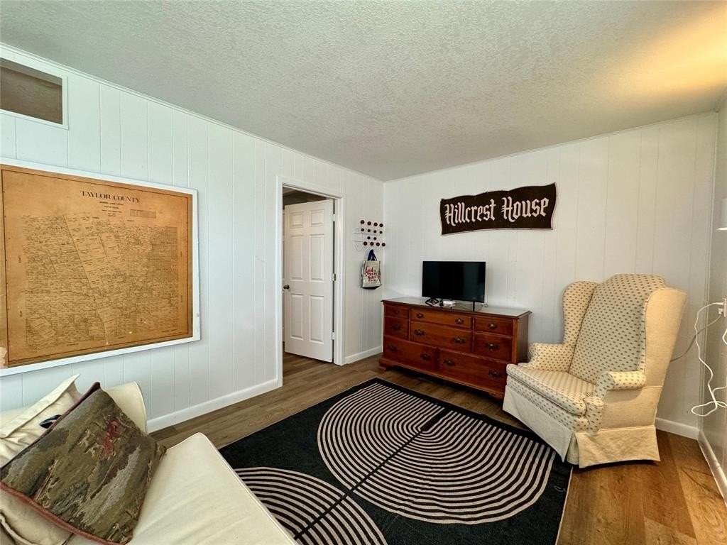 2401 Church St - Photo 4 of 20