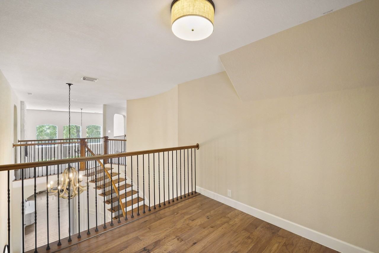 Kelliwood Arbor Ln - Photo 5 of 22