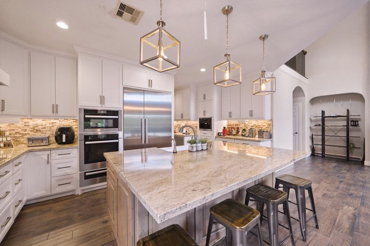 Kelliwood Arbor Ln - Photo 6 of 22