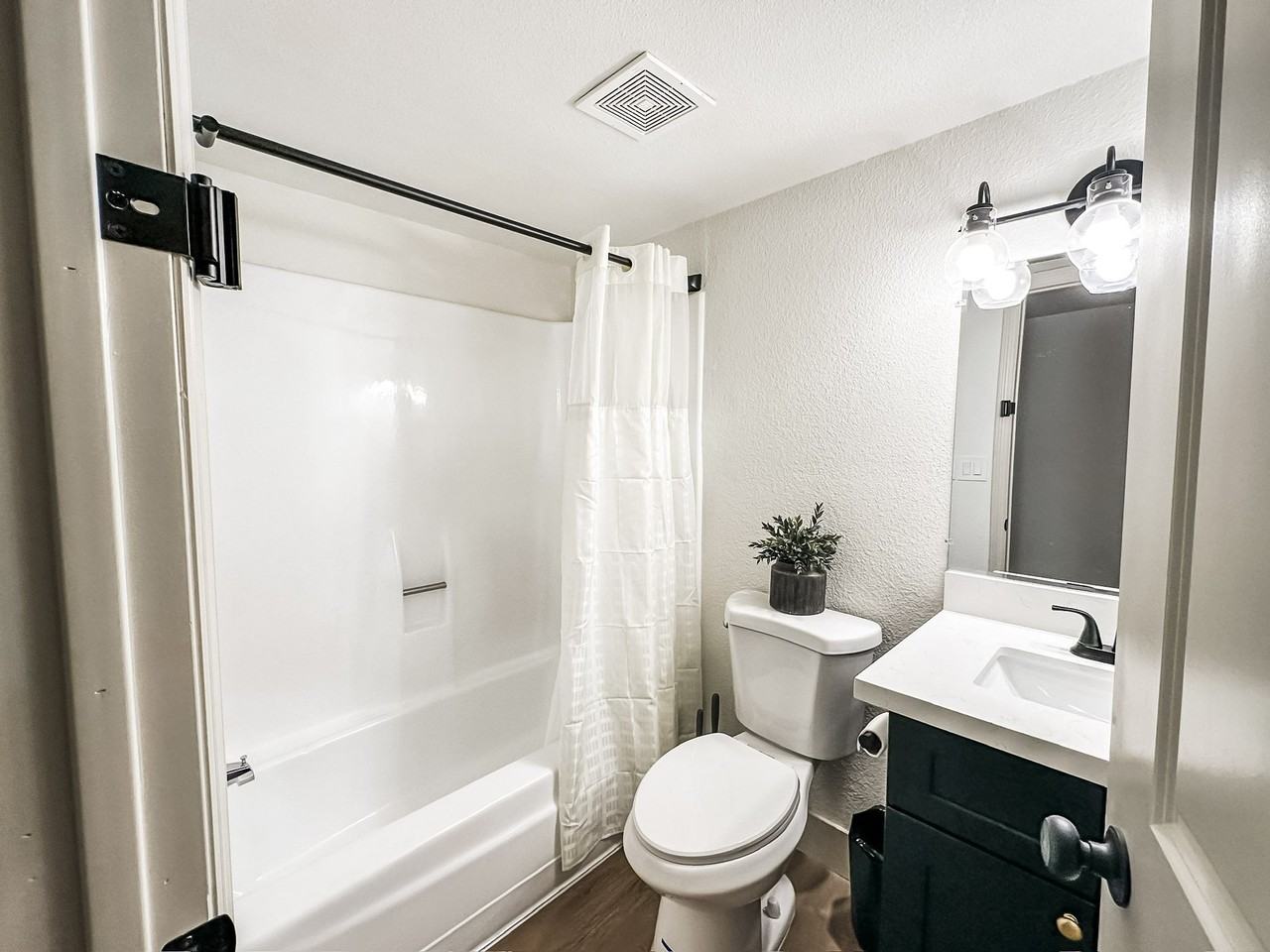 N 11th St - Photo 5 of 12