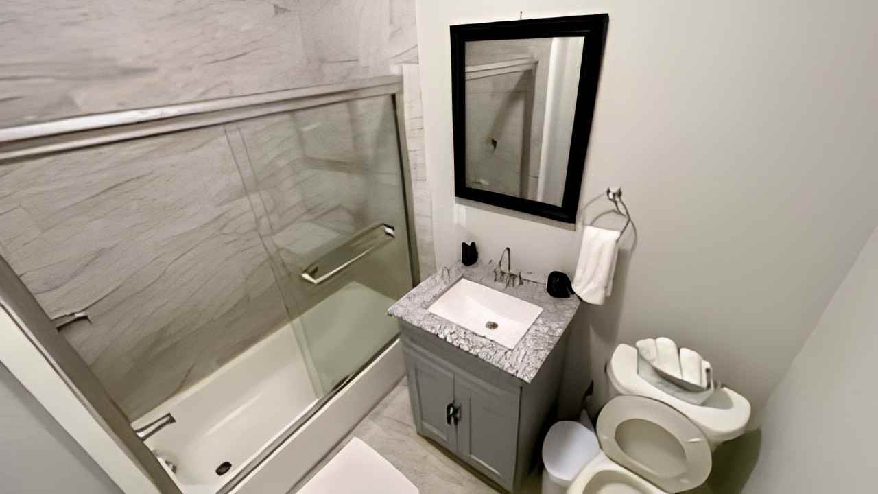 Claremont Ave - Photo 2 of 9