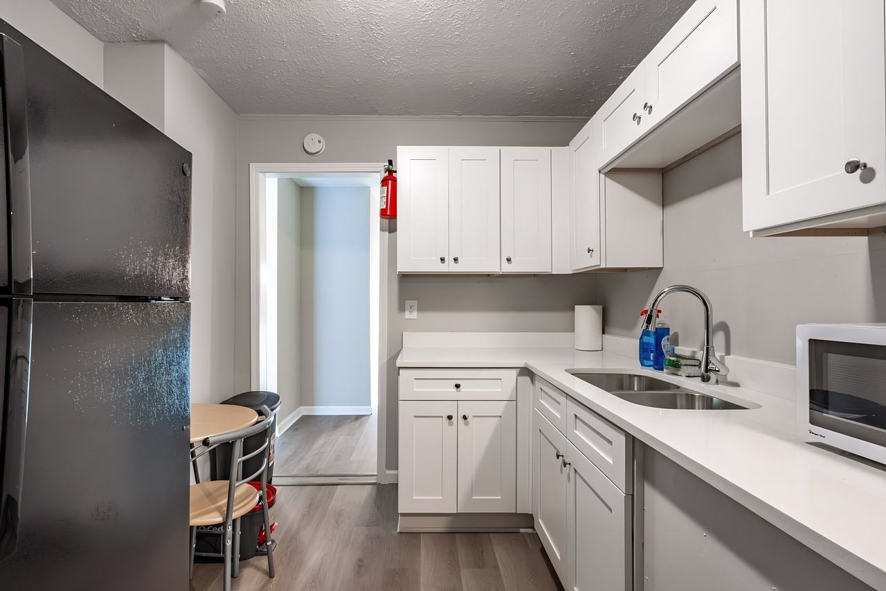 Willow Dr - Photo 3 of 11