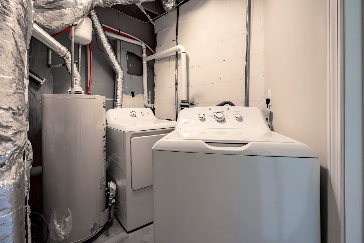 Willow Dr - Photo 5 of 11