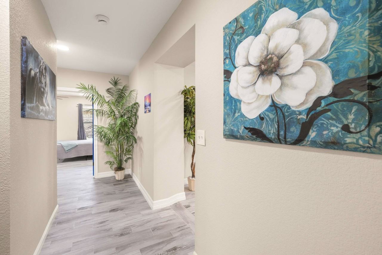 Diplomat Way - Photo 6 of 10