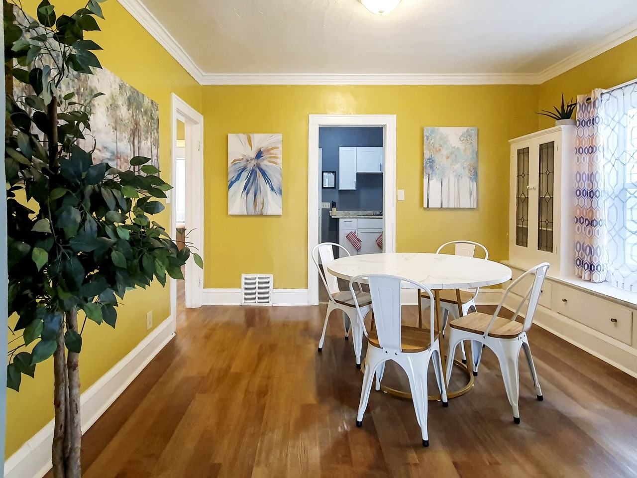 Stickney Ave - Photo 4 of 18