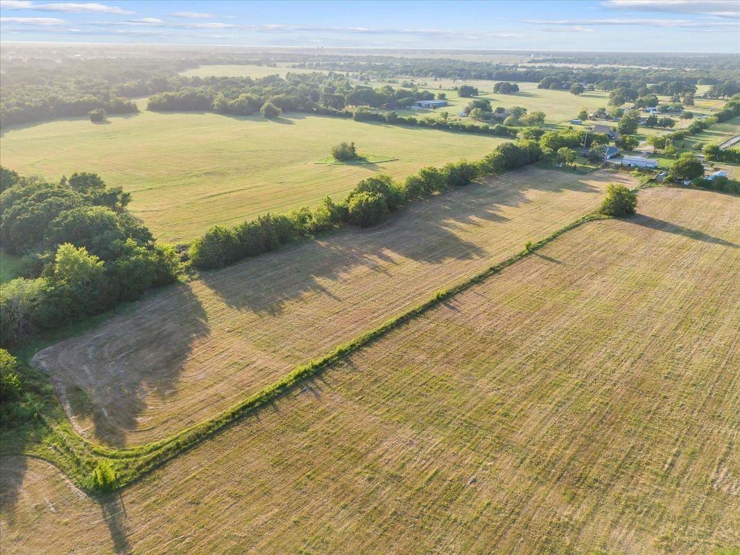 1969 County Road 3308 - Photo 2 of 8