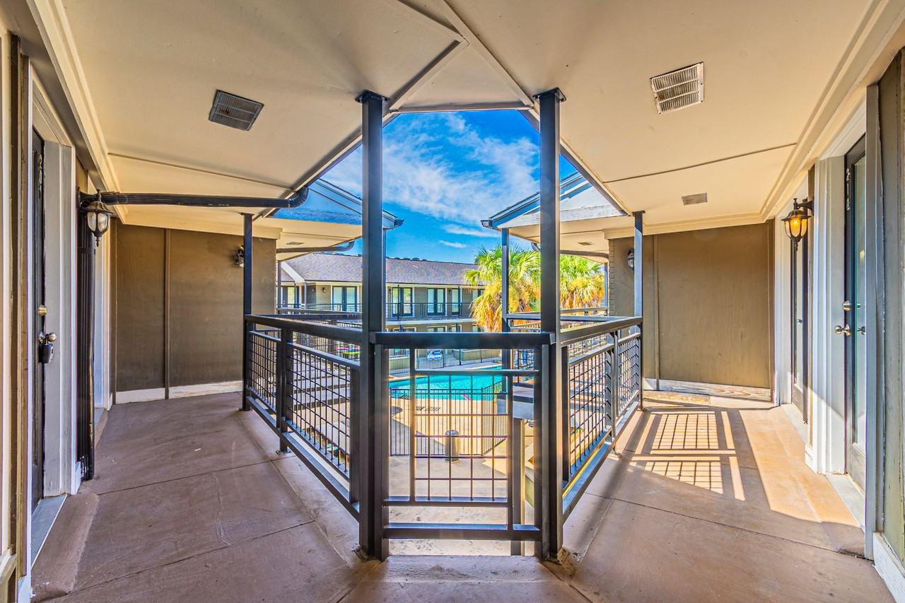 7770 MEADOW ROAD         / HOA - Photo 2 of 36