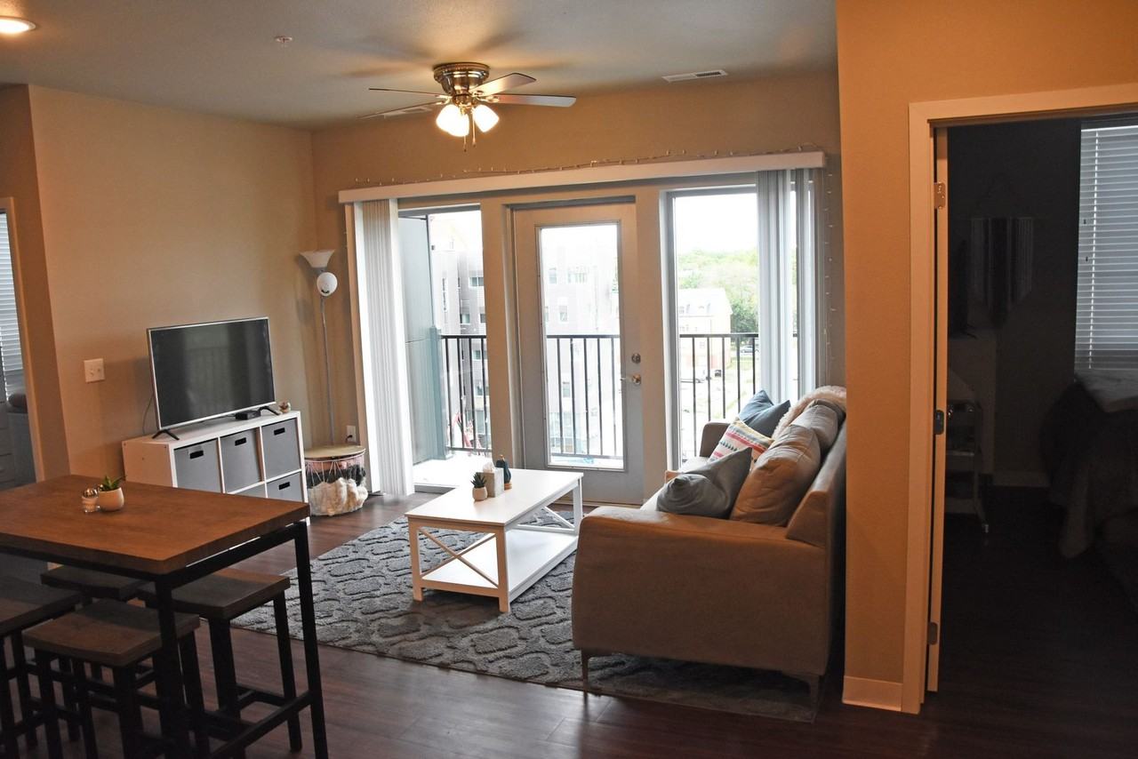 Augusta Place - Photo 2 of 6