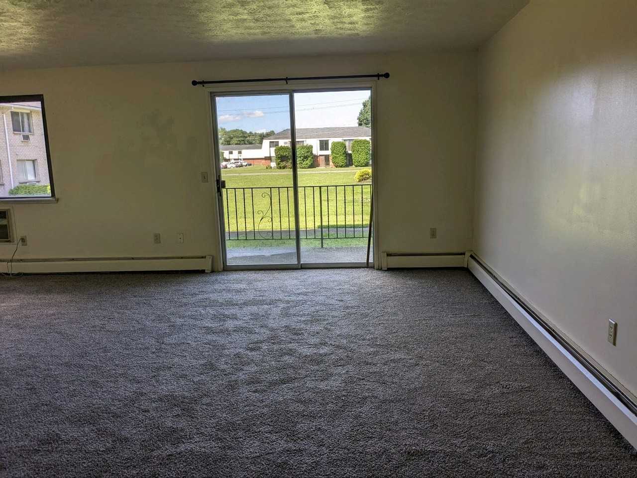 North Spruce Apartments - Photo 3 of 6