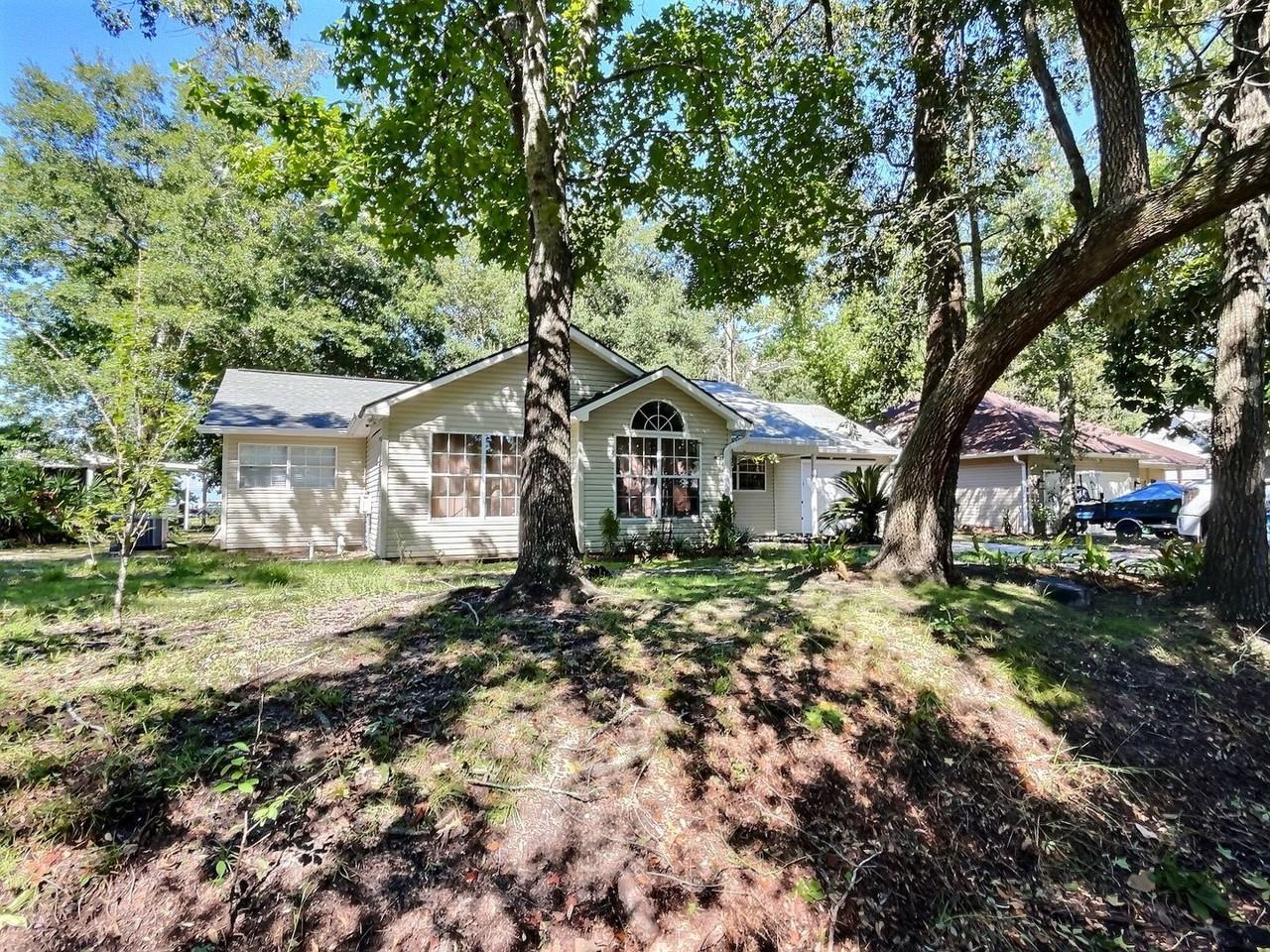 1705 Seagull Ave - Photo 4 of 36