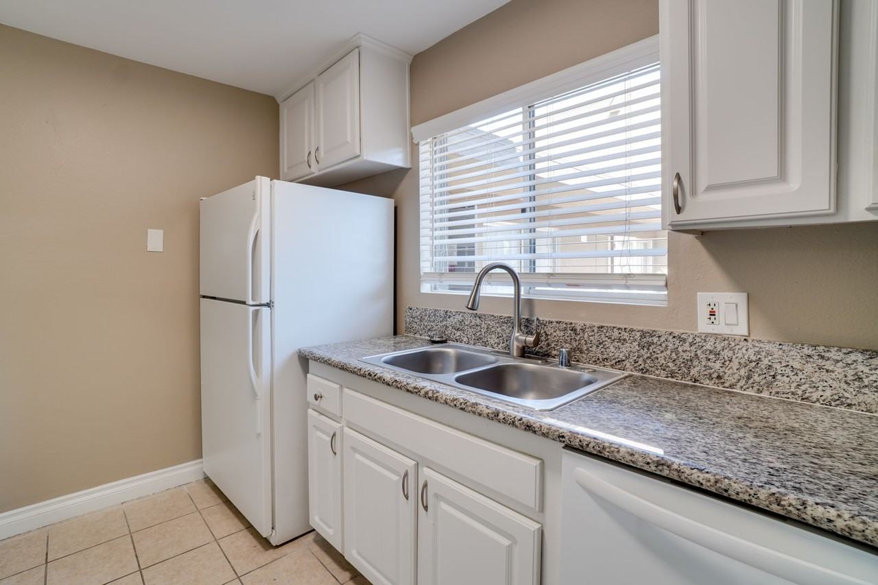 The Enclave at Lake Murray – Modern Living Surrounded by Nature - Photo 3 of 50