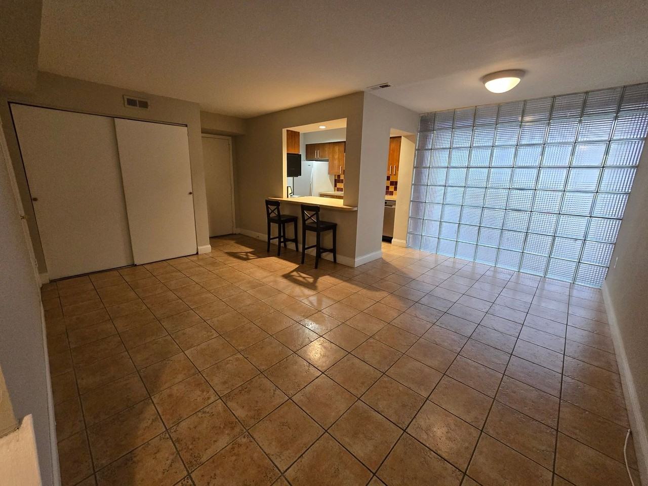 723 South St - Photo 2 of 34