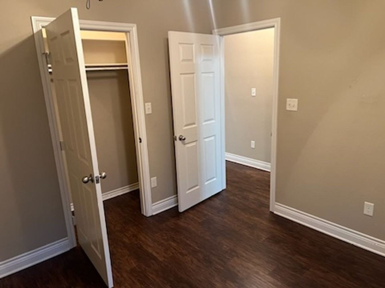 3920 Mobley Ln - Photo 7 of 17
