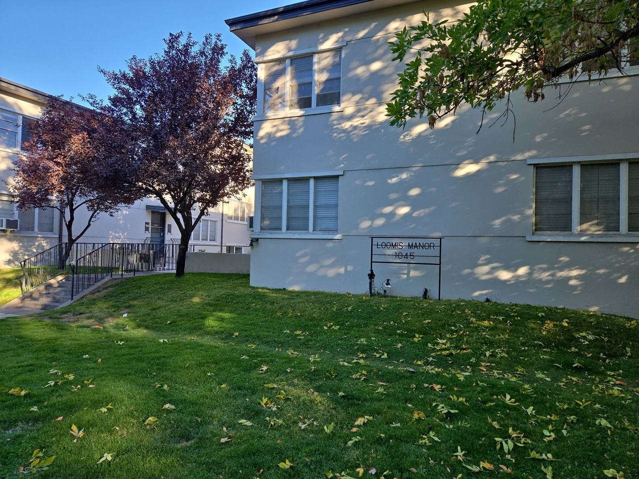 Loomis Manor - Photo 3 of 4