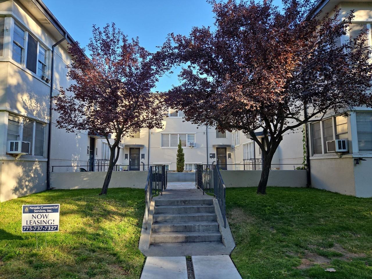 Loomis Manor - Photo 4 of 4