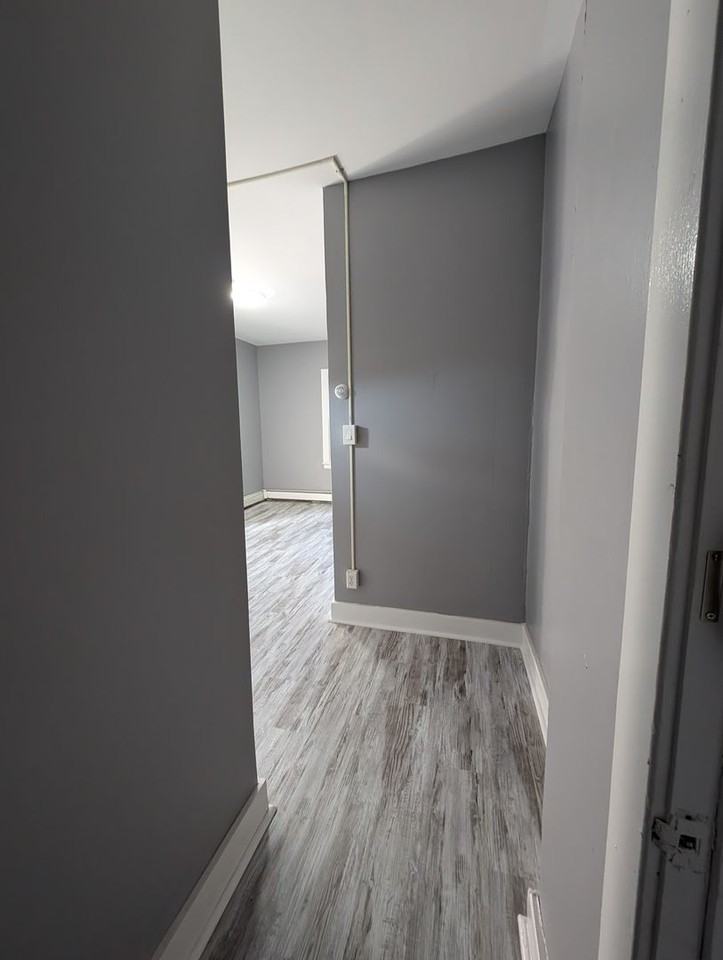 1273 Broadway - Photo 5 of 39