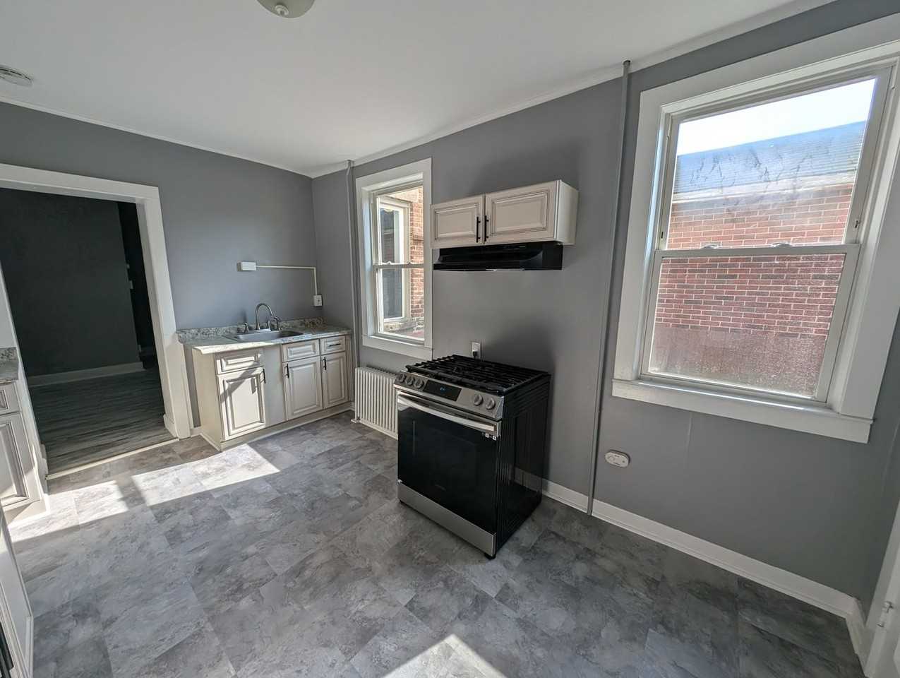 1273 Broadway - Photo 2 of 39