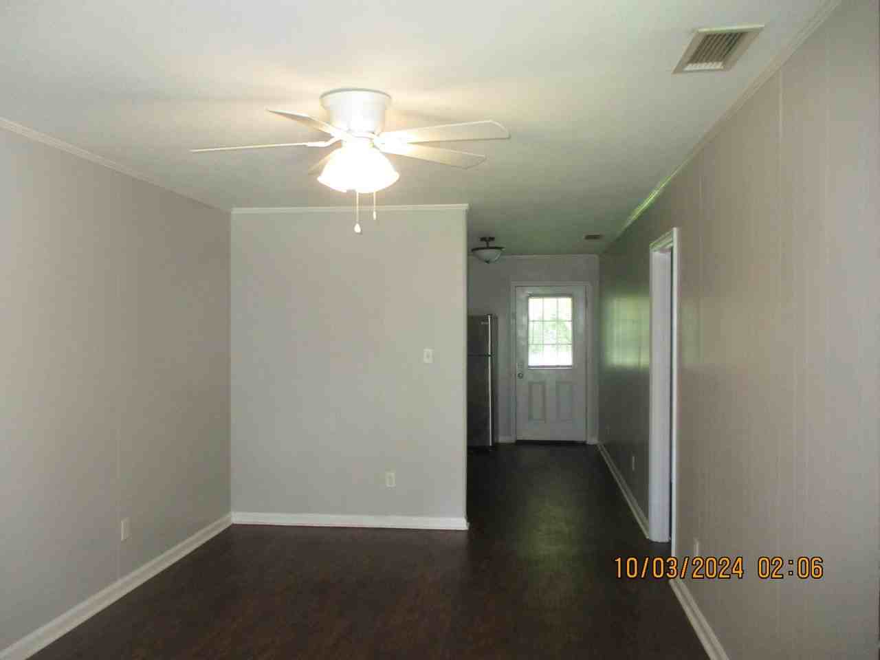 2713 Homewood Dr Apt B - Photo 2 of 7