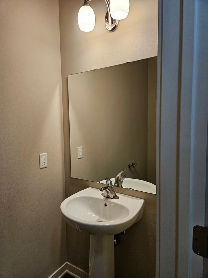 4977 Marsh Rd - Photo 3 of 35