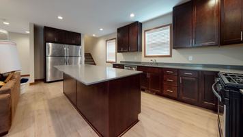 featured image of 959 17th Ave Se