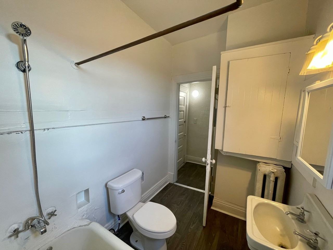 1101 W Maxwell Ave #E - Photo 7 of 9