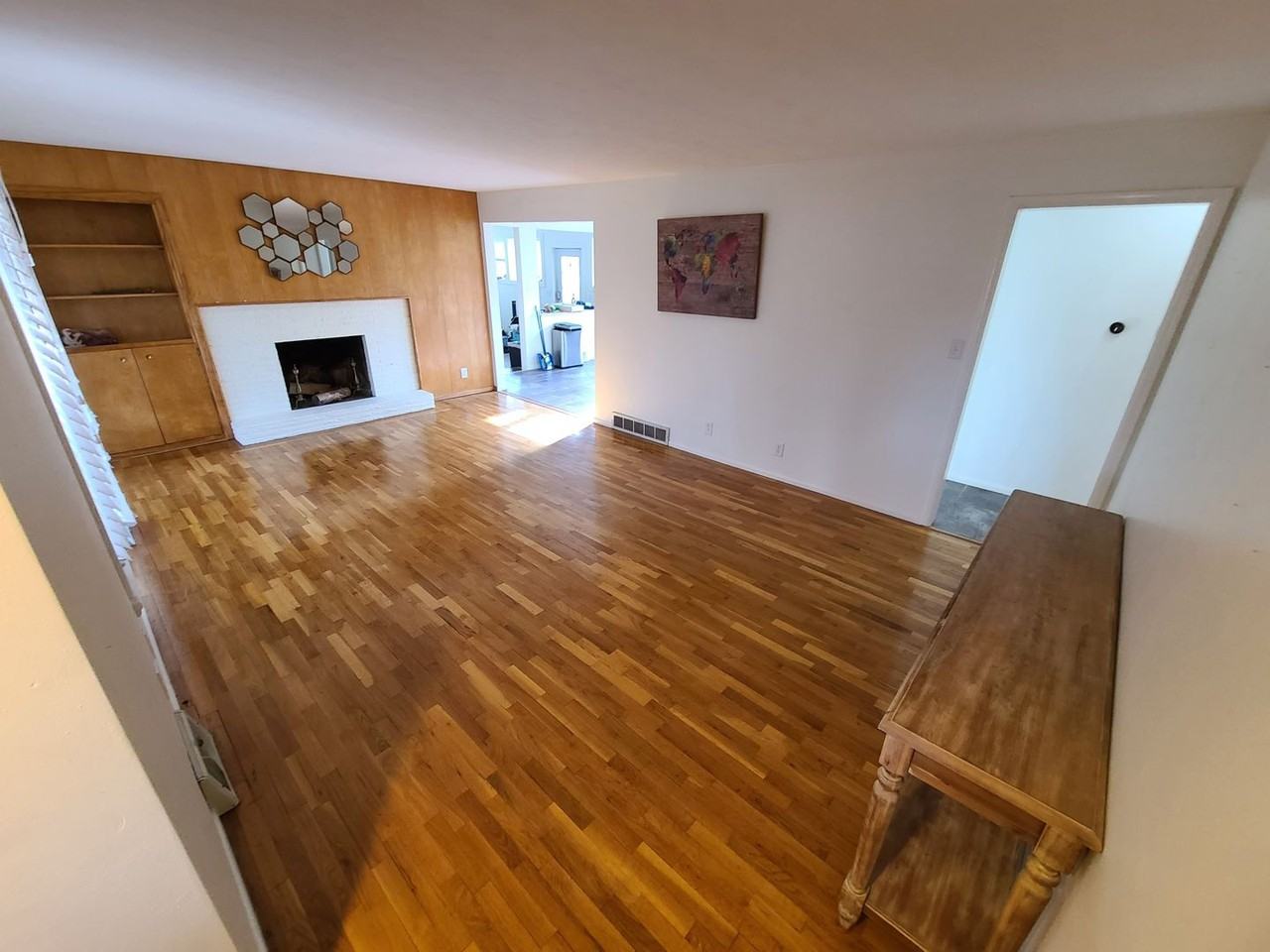 2419 39th St. - Photo 2 of 17