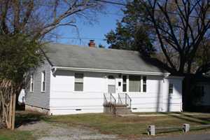 featured image of 104 N Cedar Ave