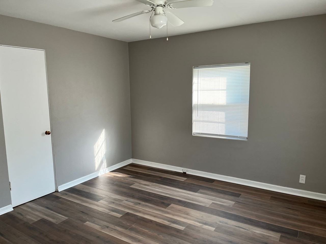 3108 Alby St - Photo 7 of 11