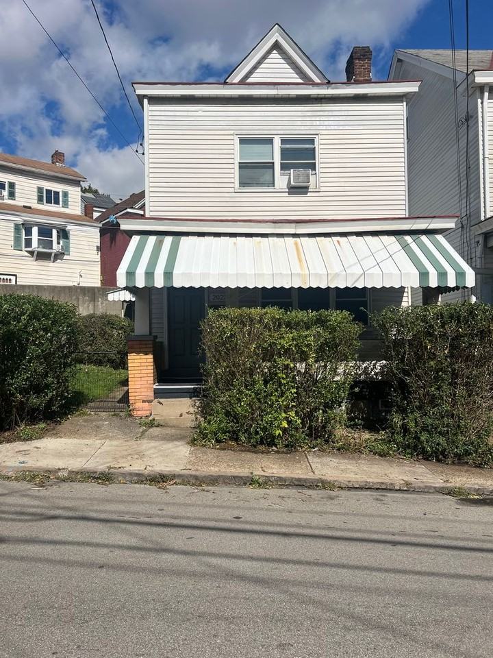 2023 Spring Street - Photo 2 of 16