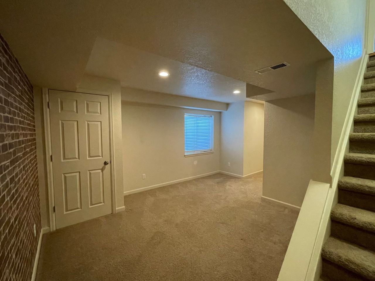 4672 E 135th Ln - Photo 7 of 21