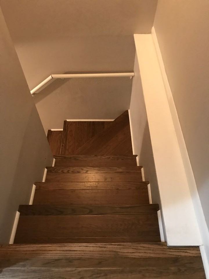 300 Jackson Ave - Photo 7 of 12