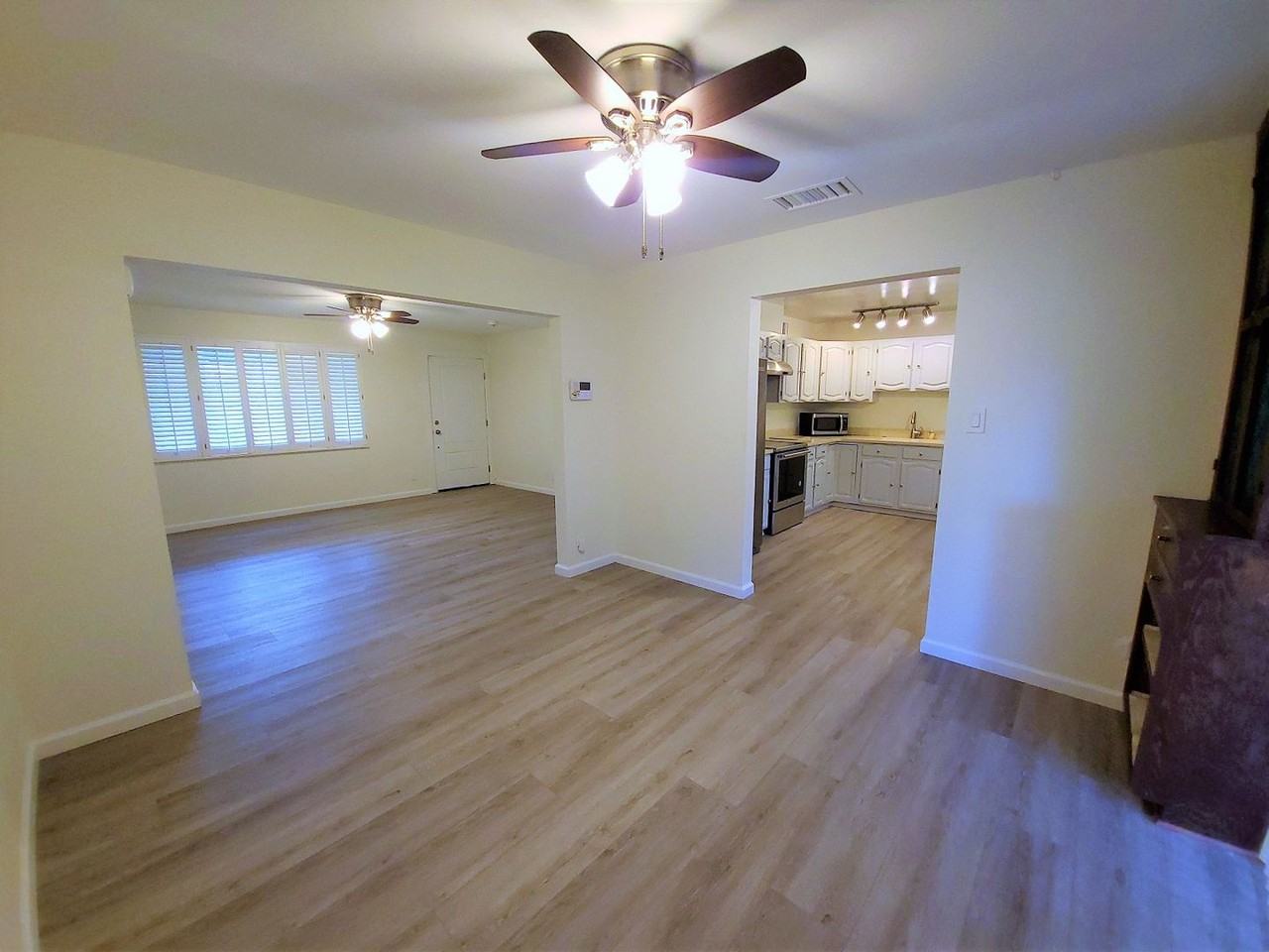 1414 E Orange St - Photo 4 of 18