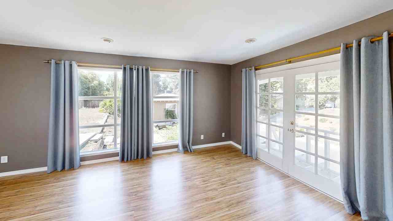 1326 Pacific St - Photo 6 of 17