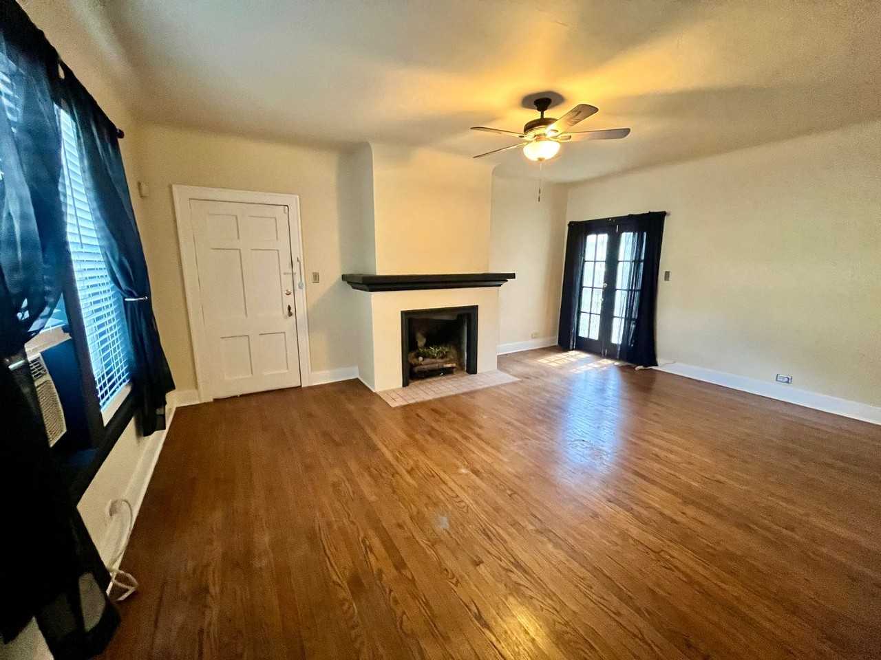 424 E Ashby Pl #1 - Photo 2 of 13