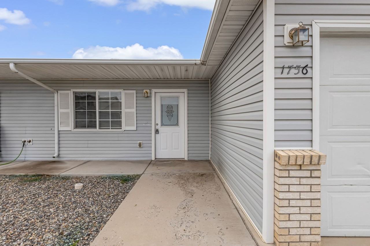 1756 Christopher Ct - Photo 2 of 25