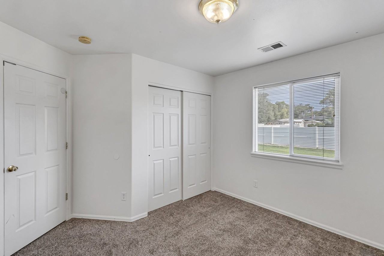 1756 Christopher Ct - Photo 6 of 25