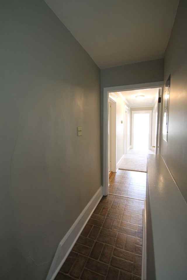 653 E Main St Apt B - Photo 4 of 20