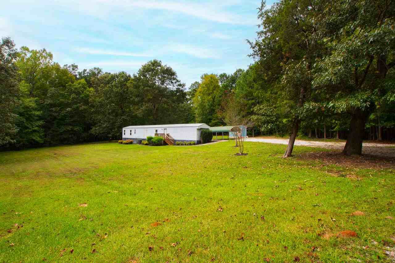 108 Ridgewood Rd - Photo 3 of 26