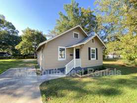 1514 W 16th St - Photo 1 of 1