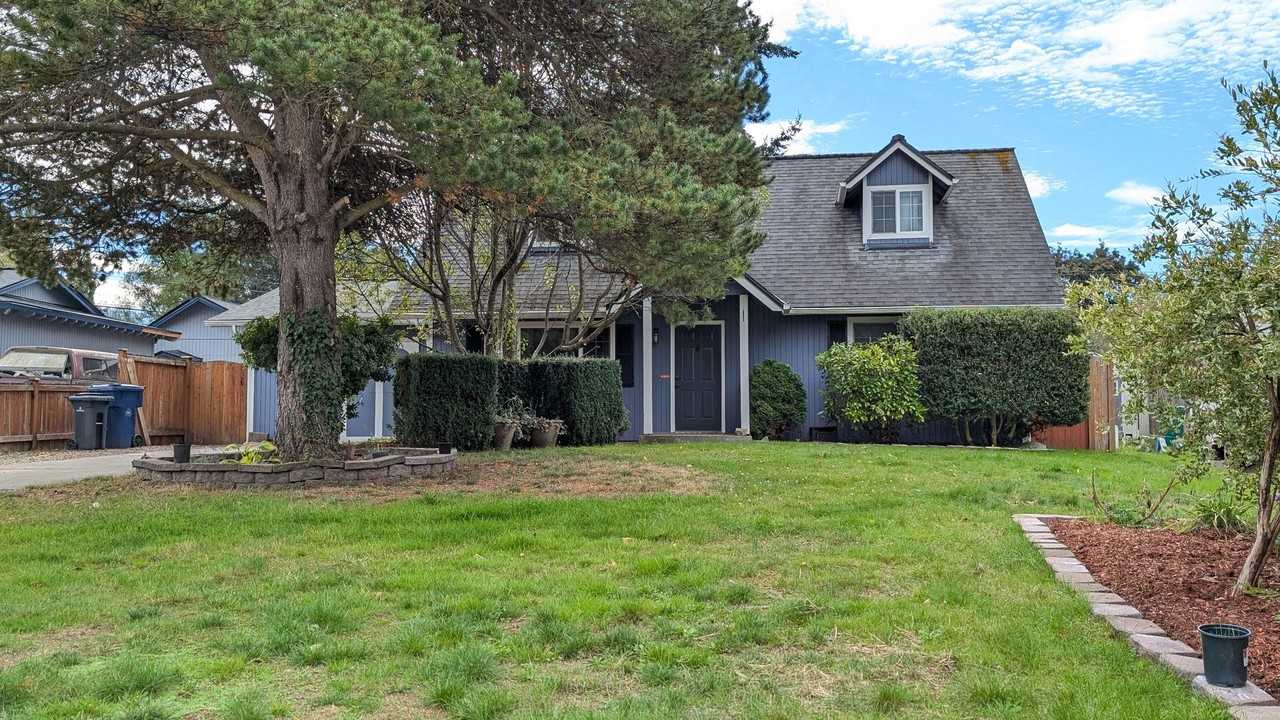 5730 132nd Pl Ne - Photo 2 of 26