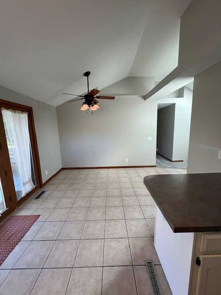 12626 Park Lane Cir - Photo 2 of 13