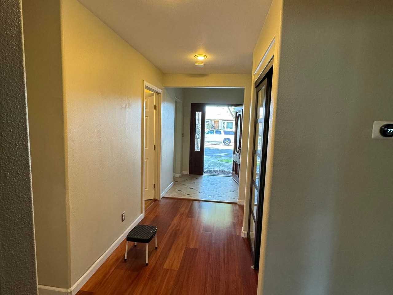 155 Tiny St - Photo 3 of 19