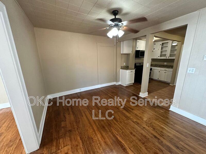 1715 North Villa Avenue - Photo 3 of 18