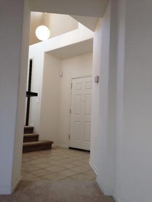 21 Anjou Cir B - Photo 2 of 19