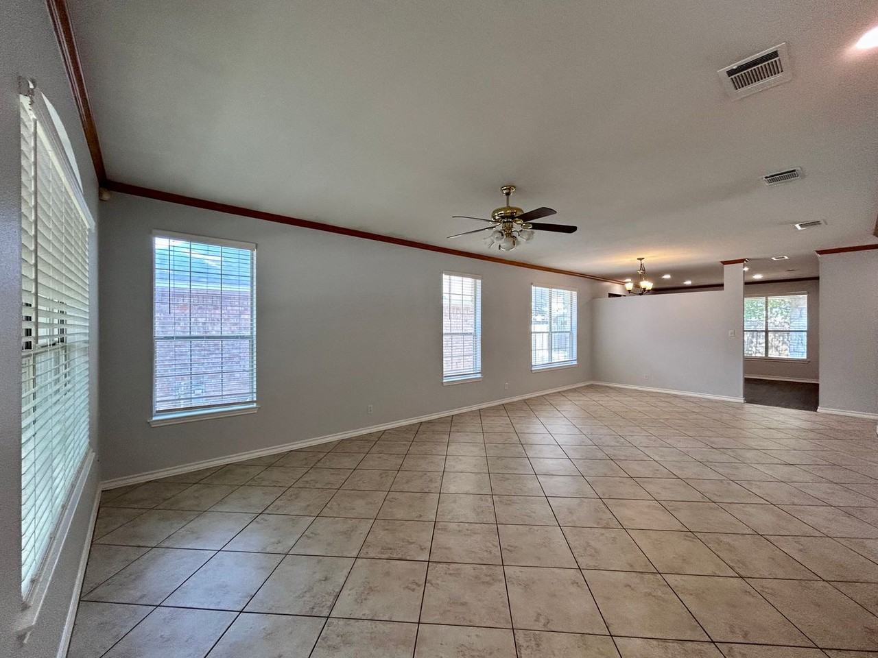 4710 Sojourner St - Photo 2 of 21