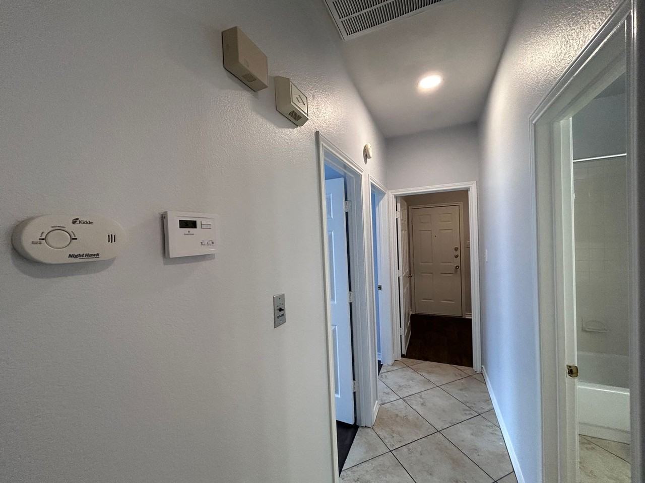 4710 Sojourner St - Photo 7 of 21