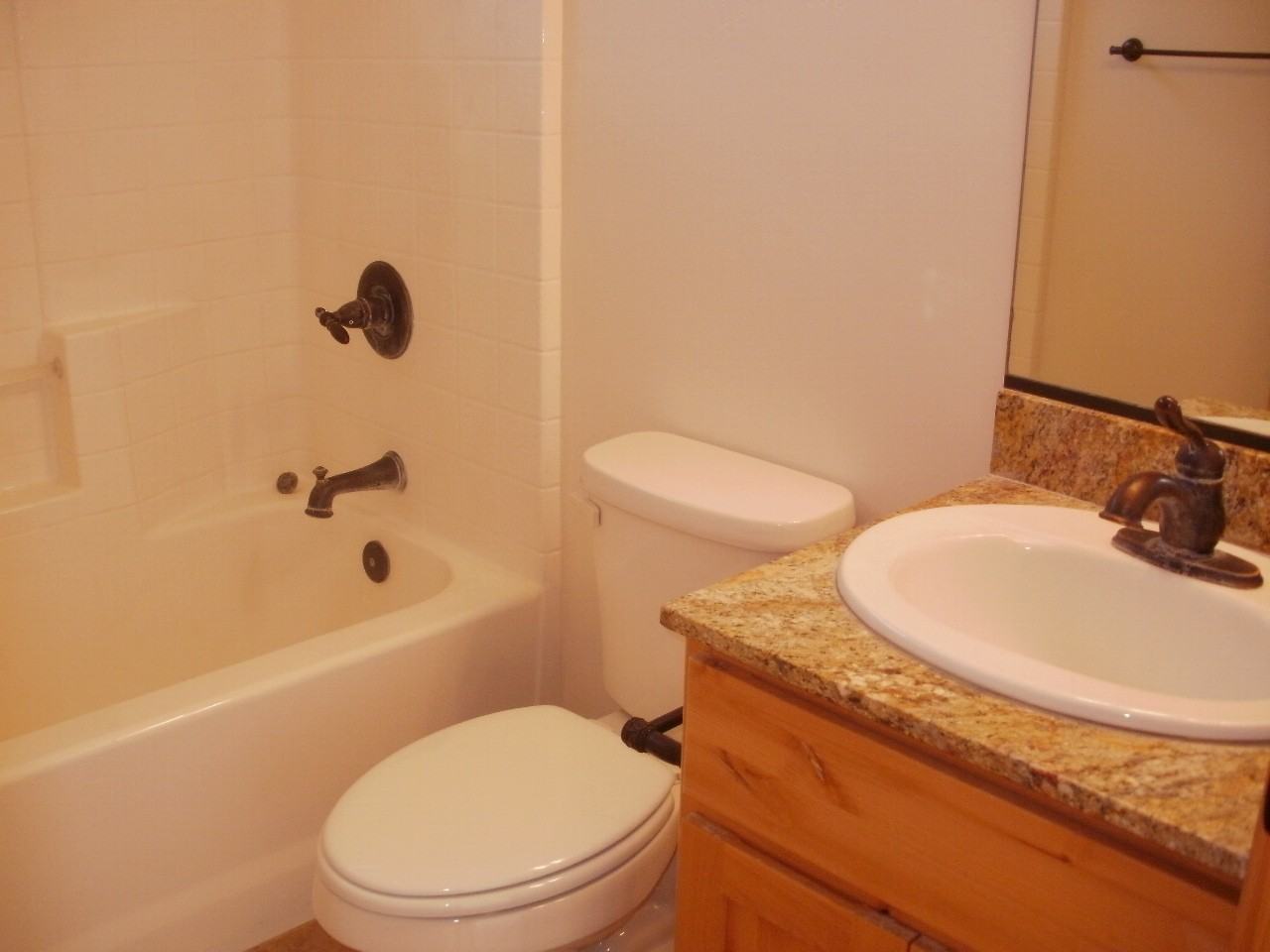 4590 N Miller Rd - Photo 3 of 14