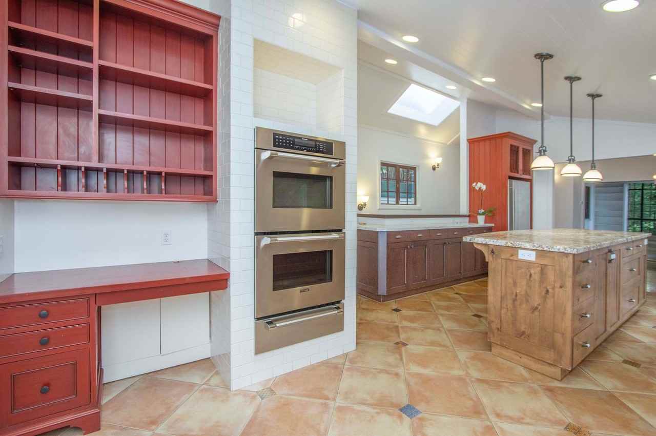 60 Hazel Ave - Photo 3 of 31