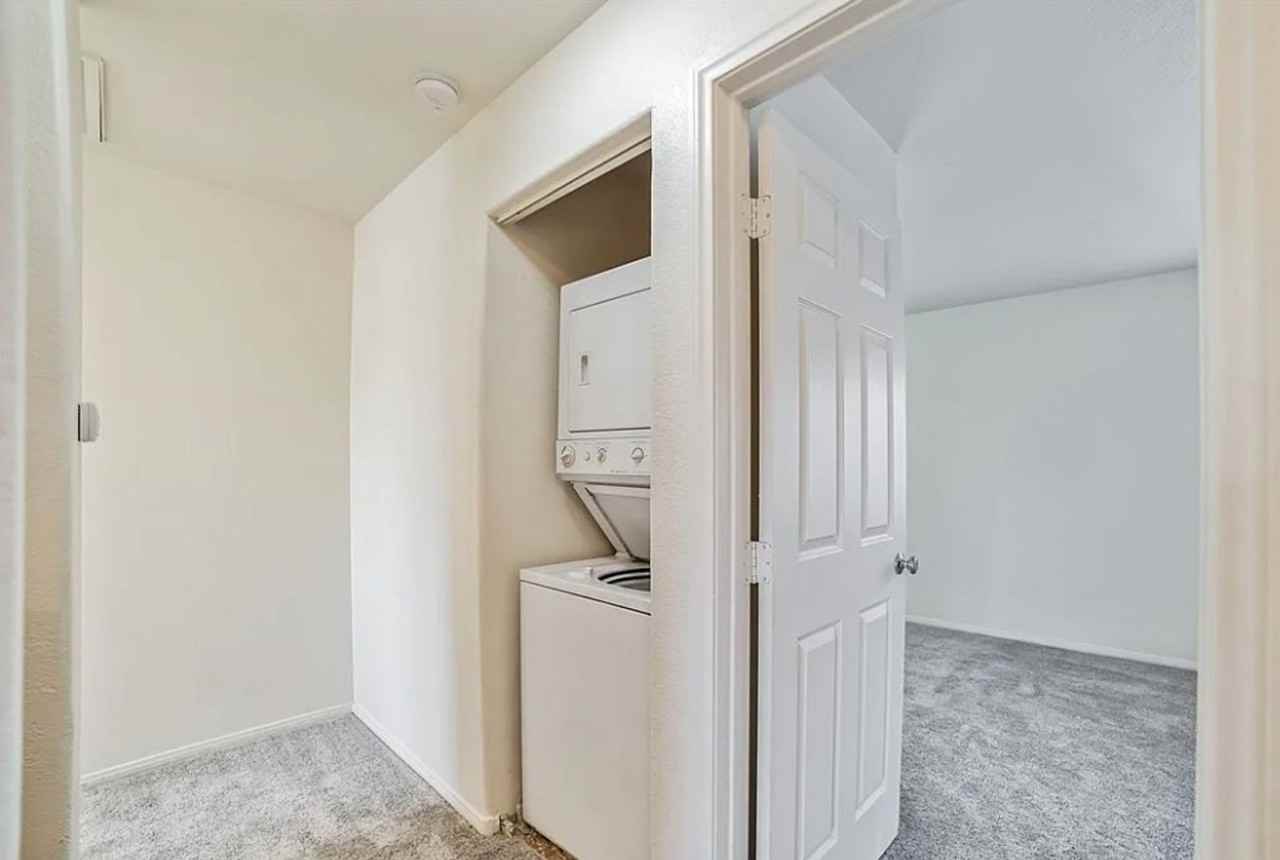 4723 Pinon Pointe Rd - Photo 7 of 13