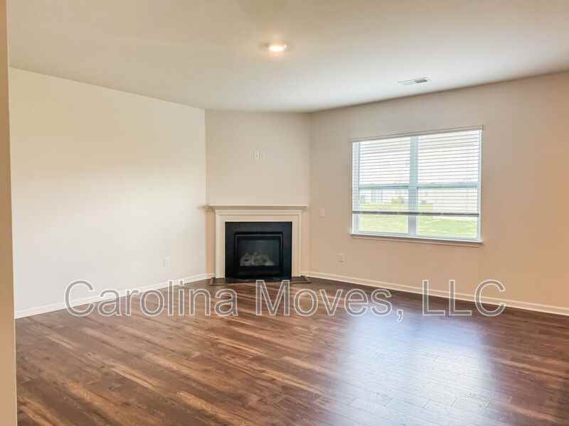 6 Corbel Dr - Photo 4 of 16